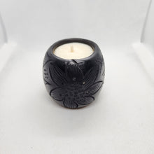 Load image into Gallery viewer, Barro Negro Candle