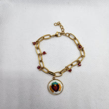 Load image into Gallery viewer, Bracelets Corazones
